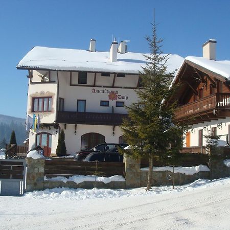 Alpenhof Pansion Hotell Slavskoje Eksteriør bilde