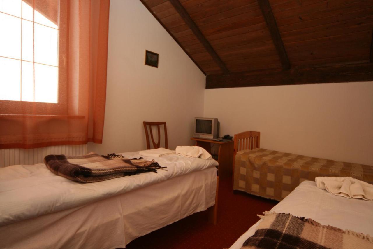 Alpenhof Pansion Hotell Slavskoje Eksteriør bilde