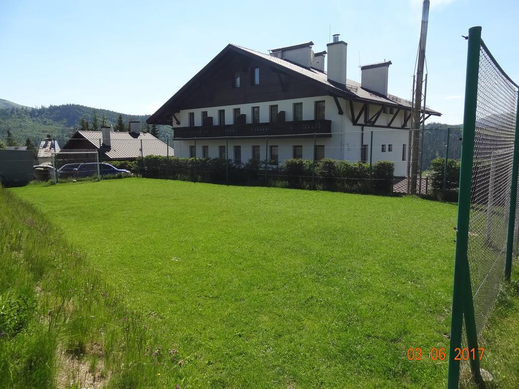Alpenhof Pansion Hotell Slavskoje Eksteriør bilde